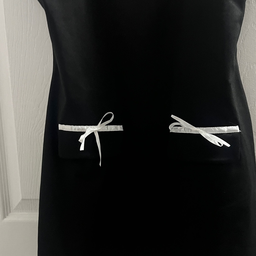 SHEIN Black Garment with Label Detail - Picture 2 of 4